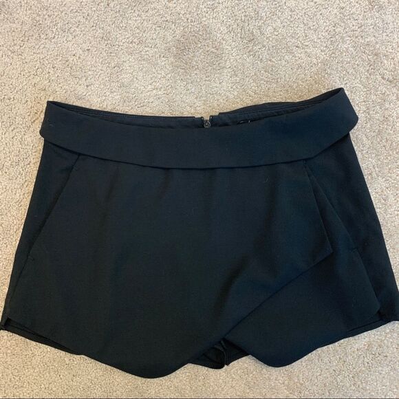 ARITZIA Talula Berklee Origami Envelope skort skirt black Sz 2🔥 - Picture 3 of 8